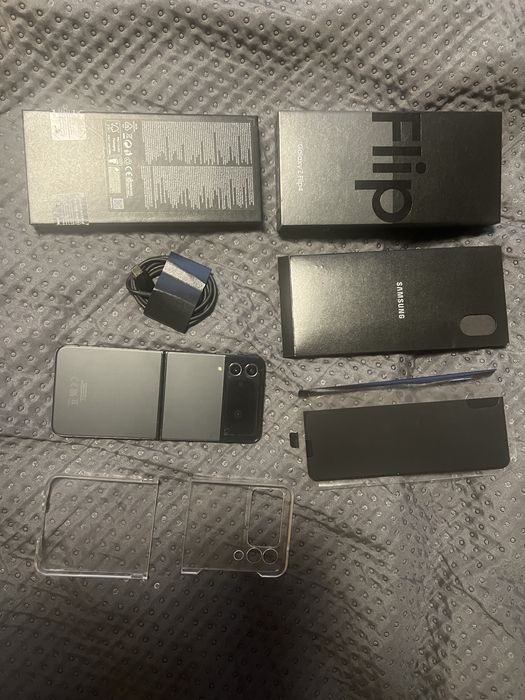 Samsung z flip 4 256GB