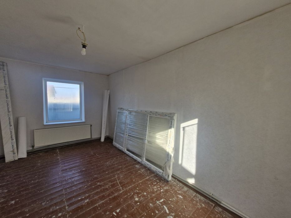 Крепкий одноэтажный дом