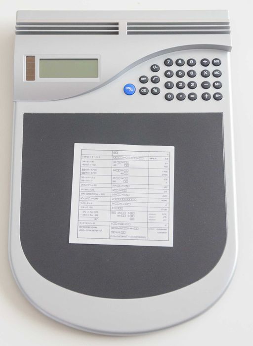 Podkładka pod mysz z kalkulatorem - nowa