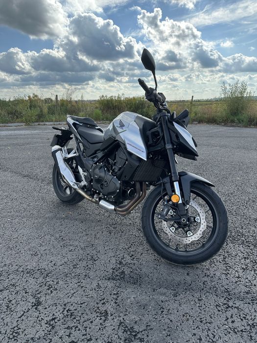 Honda Hornet 750 2025