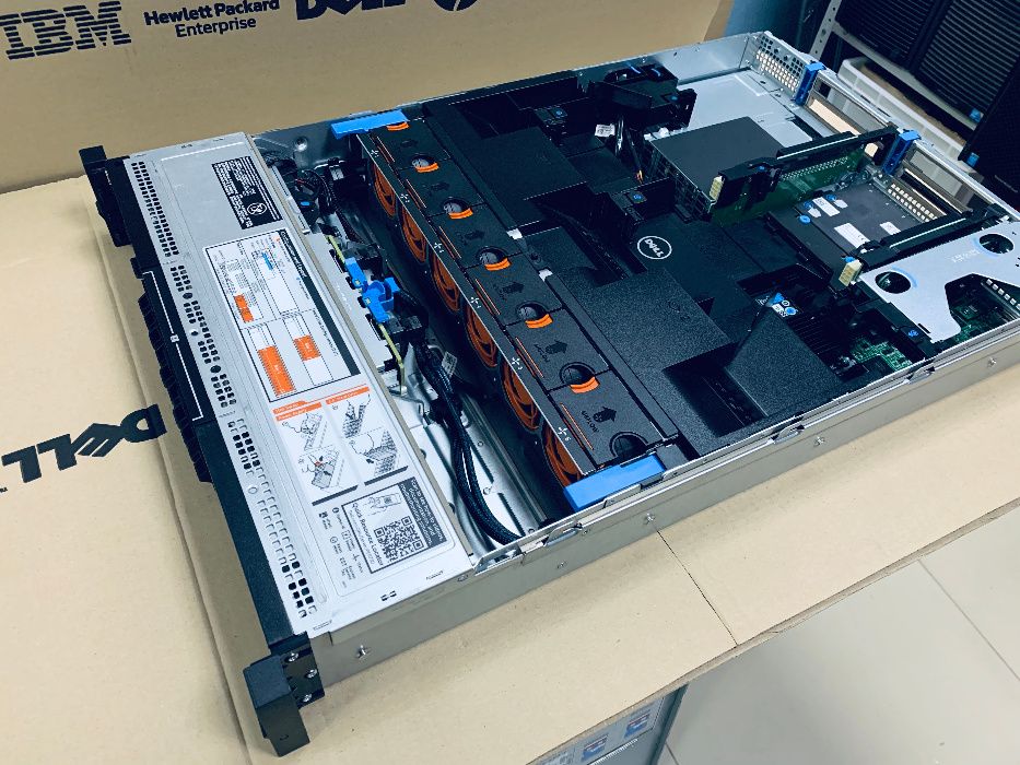 Сервер DELL Poweredge R730 2x E5-2680 V4 RAM 128Gb 2x400 SSD SAS: 33 ...