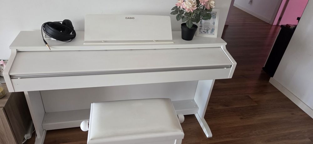 Piano Casio Celviano AP 270 branco