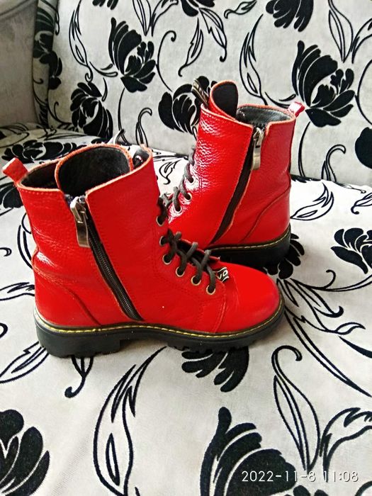 Черевички для дівчинки