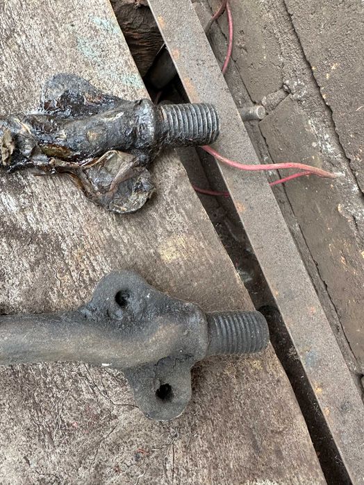 Ось  подкова  Волга Газ-21 Новое.