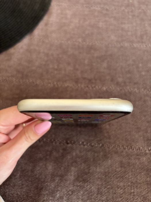 iPhone 11 stan idealny