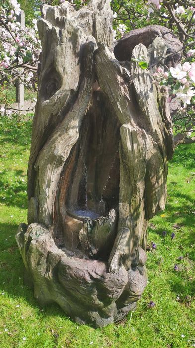 Fontanna ogrodowa "KONAR" wysokość 131 cm  - Darmowa wysyłka !!!