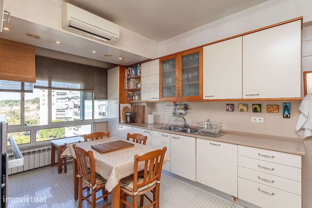 Apartamento T5 para venda