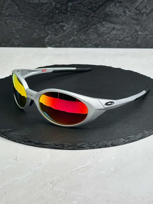 Сонцезахисні окуляри Oakley Eye Jacket Redux OO9438 срібні овальні з лінзою Prizm Ruby, дзеркальні, чоловічі, оригінал