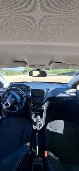 Vende-se peugeot 208 2017