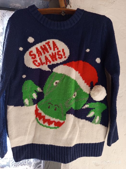 Новорічні светри