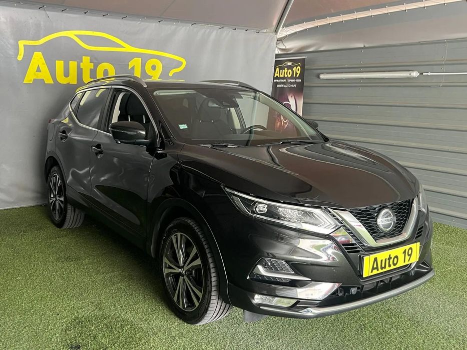 Nissan Qashqai 1.5 dCi N-Connecta J18+Led