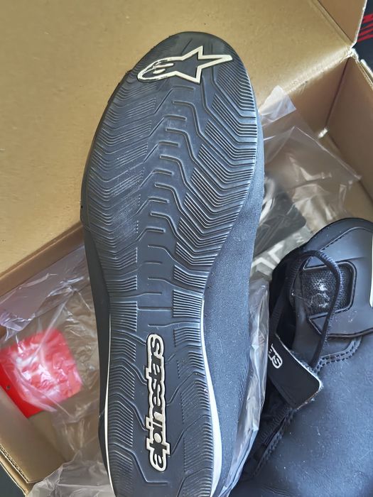 Botas moto Alpine Stars - Sektor Shoe dois pares, 37 e 42 - Vendo junto ou separado