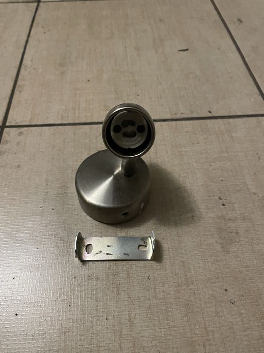 Candeeiro usado com lâmpada GU10 - Excelente estado!