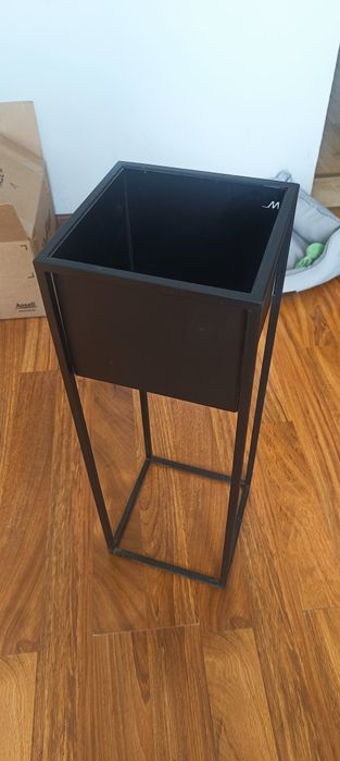 Doniczka metalowa czarna loft