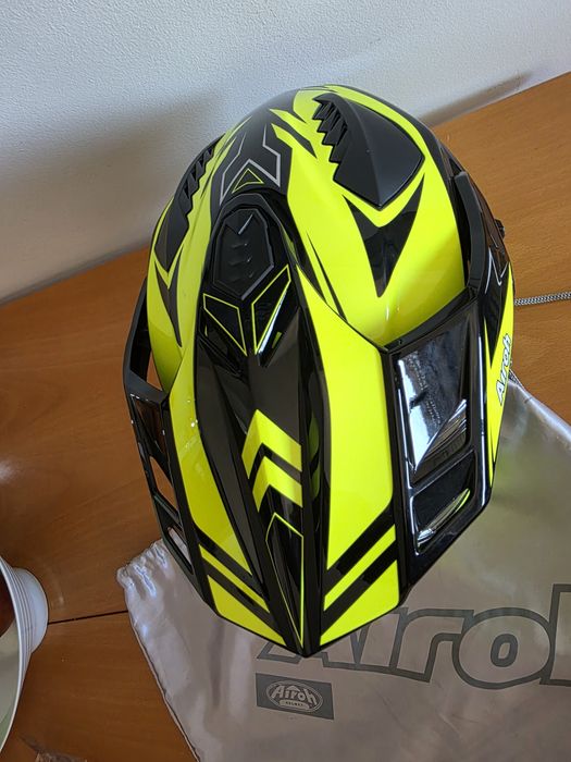 Capacete Airoh Commander NOVO