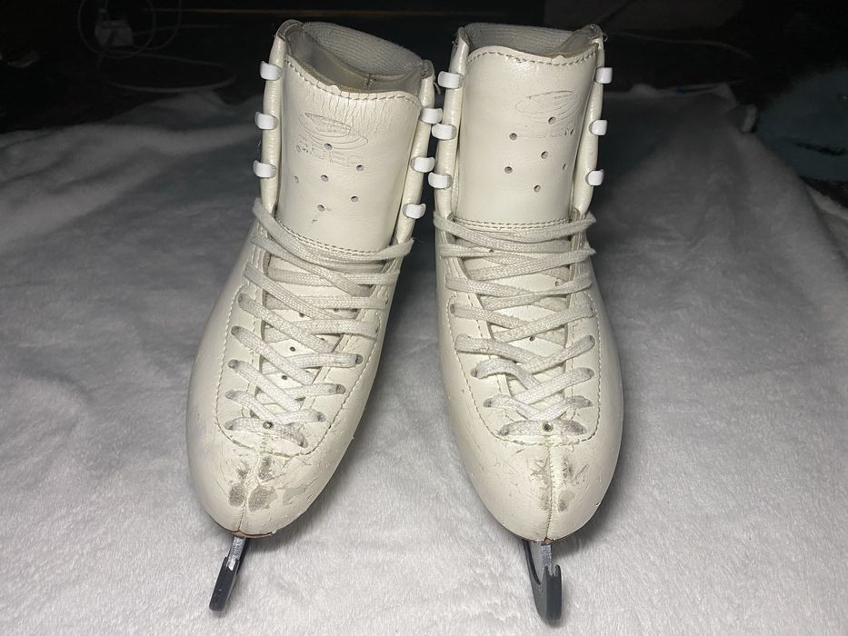 Ковзани для фігурного катання