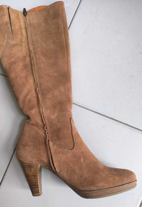 Botas em Pele Cor Camel - Tam. 36 - Mulher - NOVAS