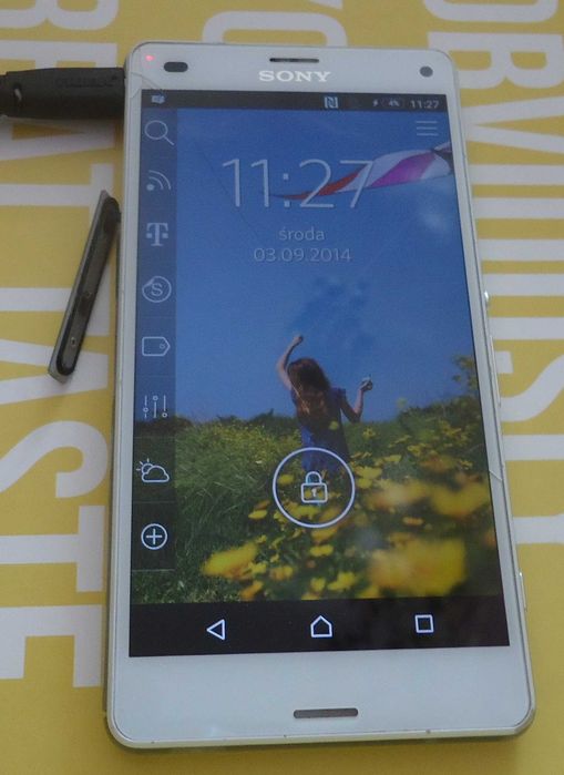 Telefon komórkowy SONY + Myszy 7szt