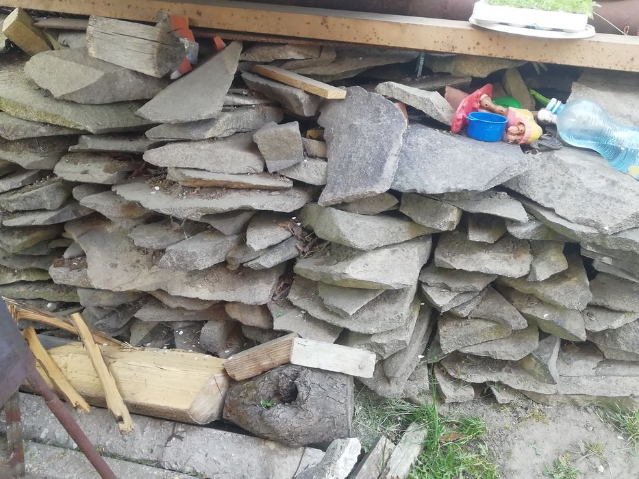 Продам камінь Для огорож,(парканів), альтанок, брущадки, мангалів,