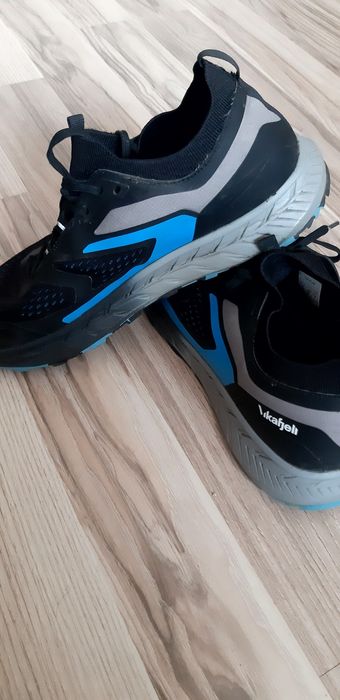 Buty sportowe do biegania .