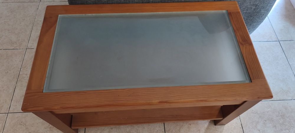 Mesa de Centro em Madeira Maciça de Pinho – Cor Mel