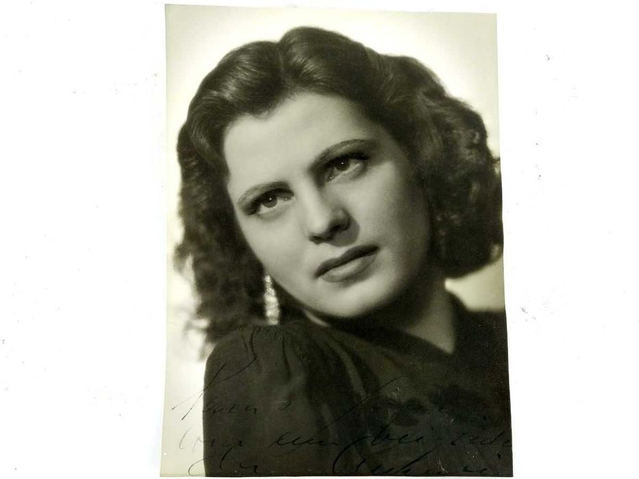 Fotografias da fadista Amália Rodrigues - com dedicatórias e assinadas