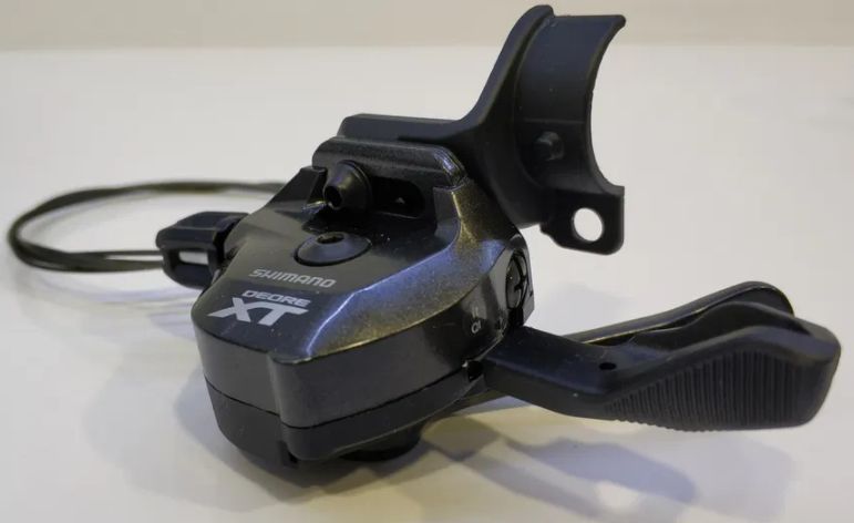 Selim San Marco, Selle Italia. M.Velocidades ESQ SHIMANO XT