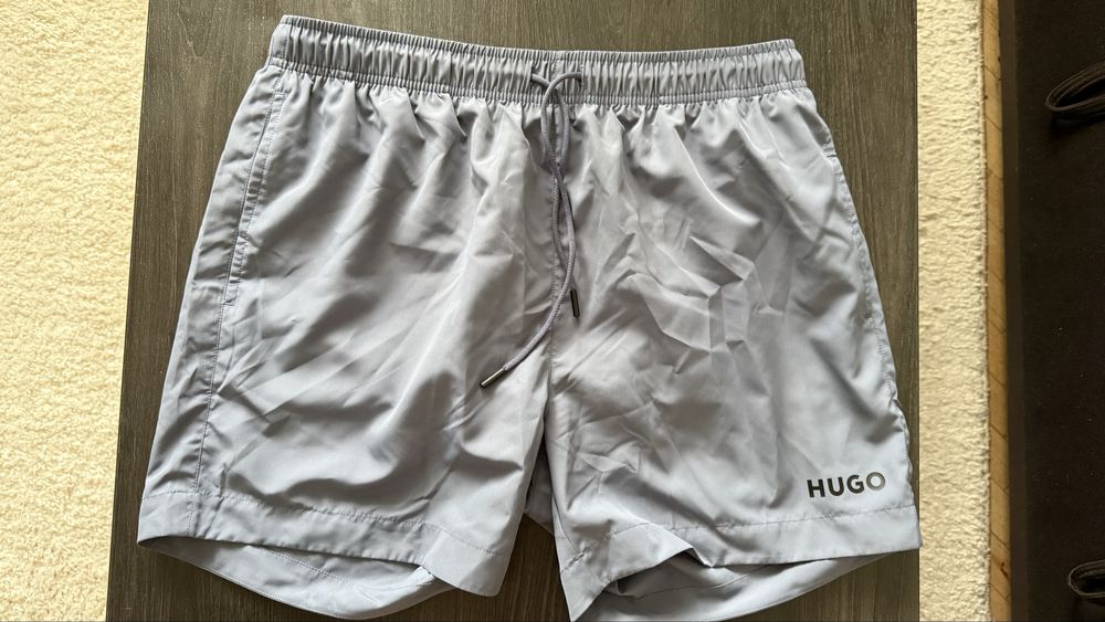 Нові чоловічі шорти для плавання Hugo розміру L