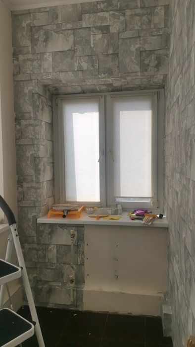 Поклейка шпалер(обоїв)