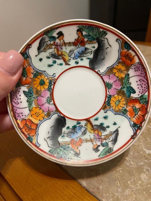 Peças de louça antigas