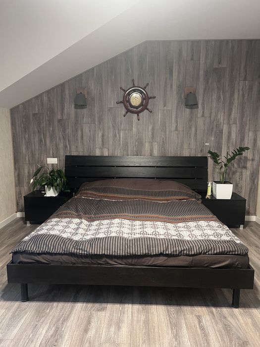 Продам ліжко та 2 тумби