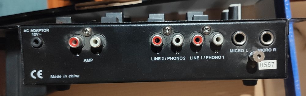 Mesa mistura Skytec STM3020 4 canais