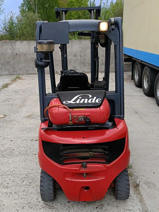 Продам погрузчик Linde H20T 2007