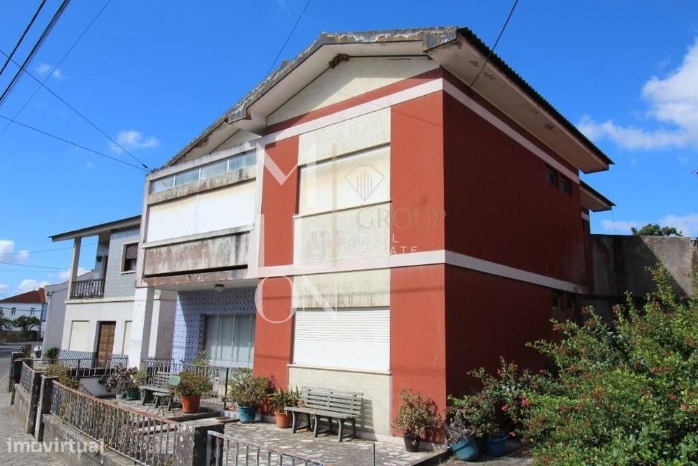 Moradia T5 Em Bustos | Lote De 2.050 M² | Oliveira Do Bairro