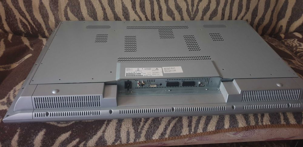 Плазма Philips 42PF3320\10 Франция.