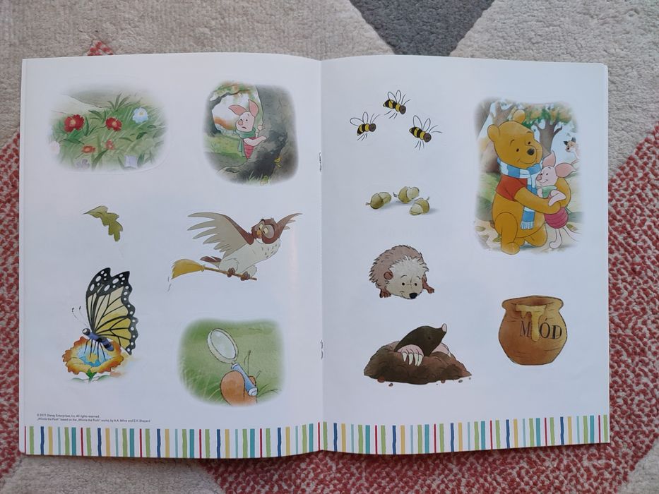 NOWE książki z naklejkami Kubuś Puchatek Bambi