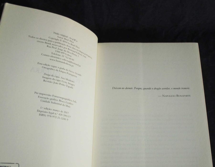 Livro Ato de Guerra Brad Thor