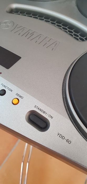 Yamaha YDD-60 Conjunto de Bateria Digital Portátil