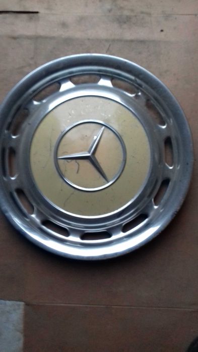 ковпак і шильдик 123 мерседеса-камаз-№ знак=09919 ВК.- ковпак нерж.