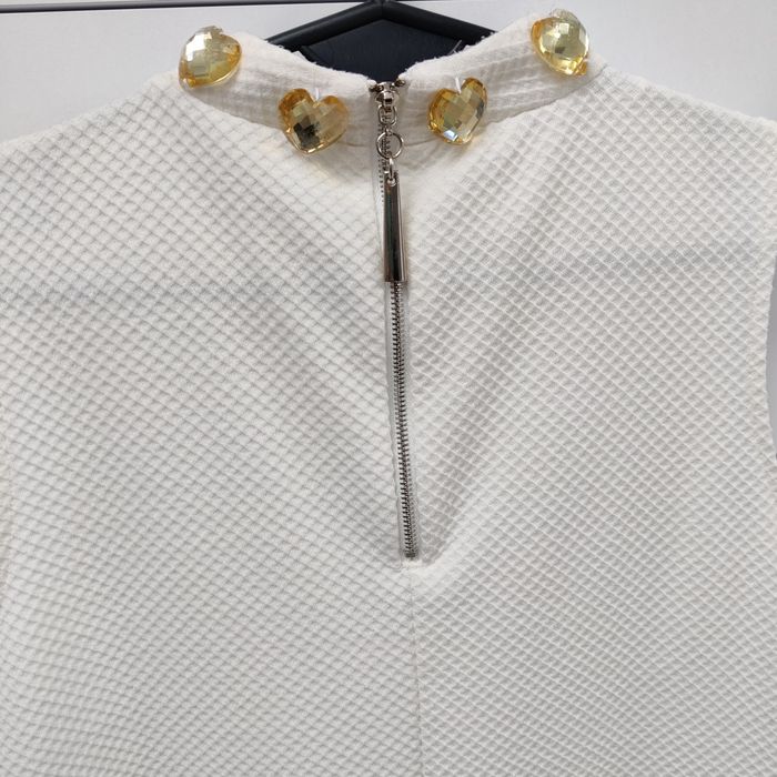 Biała sukienka ze zdobieniem prosta, Mohito, rozmiar 34/ XS