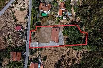 Moradia T3 à venda em Santa Comba Dão