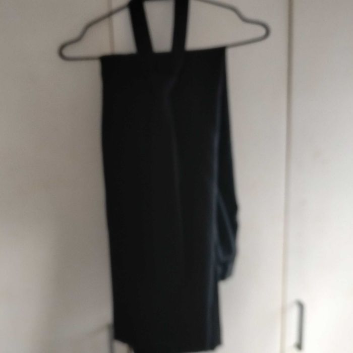 Traje académico, casaco, calças, gravata, colete e sapatos por estrear