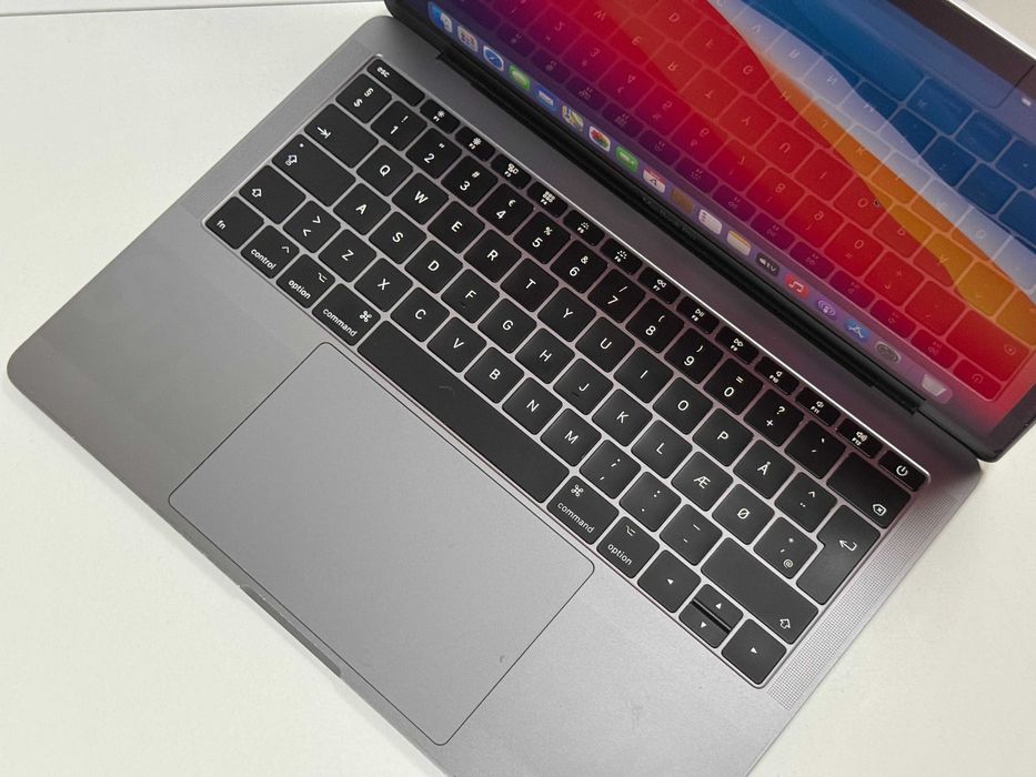 Apple MacBook Pro 13 2017 - i5 8GB / 128GB - 80% Kondycji baterii - Super Stan - Gwarancja -