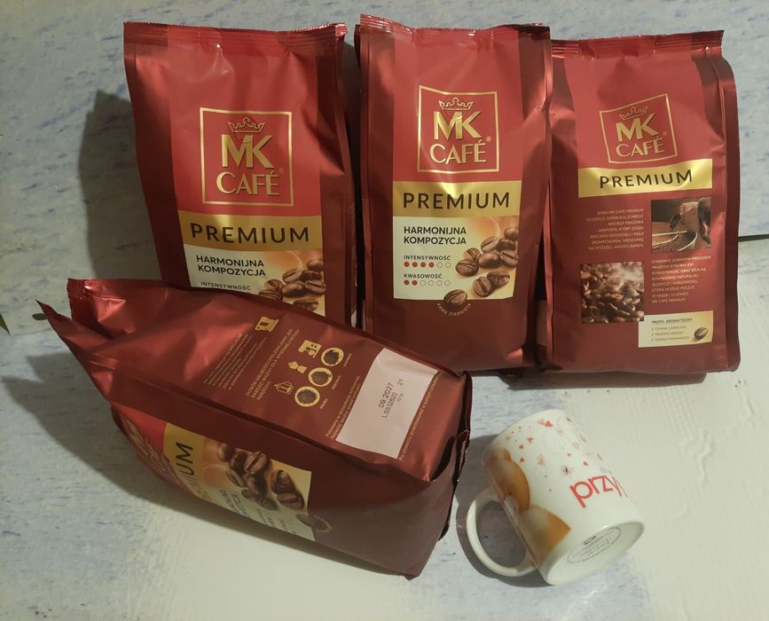 4kg kawy ziarnistej McCafe Premium+ kubek