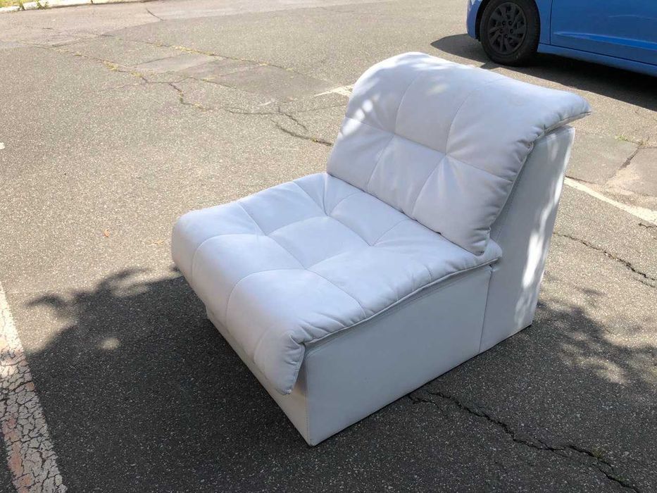 Крісло/секційний диван для офсів/салонів краси під перетяжку/чистку