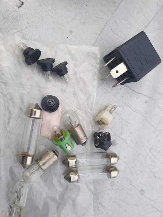 Лампи автомобільні 24 вольта