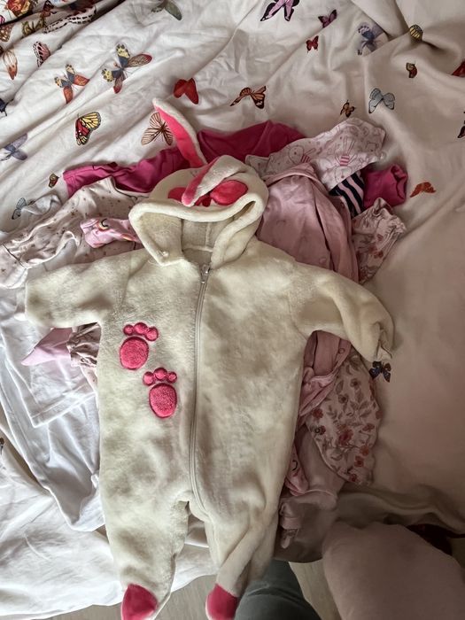 Одяг пакетом для дівчинки