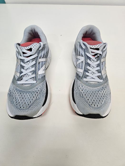 Sapatilha feminina New Balance 860 - 41