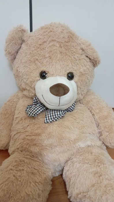 Urso de peluche com 1m20 novo