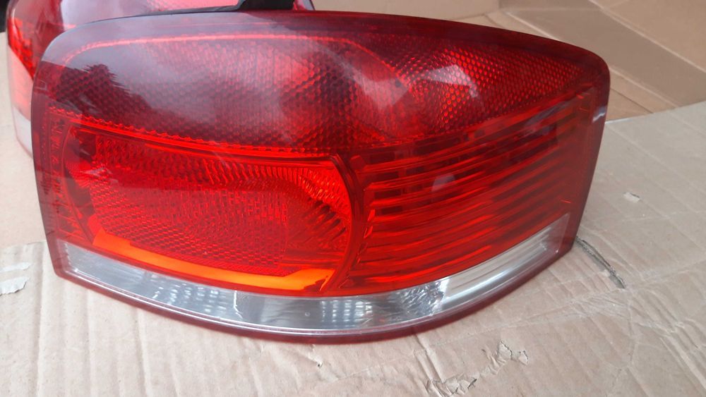 lampa tylna prawa lub lewa Audi A3 8p 3 drzwi przed lift